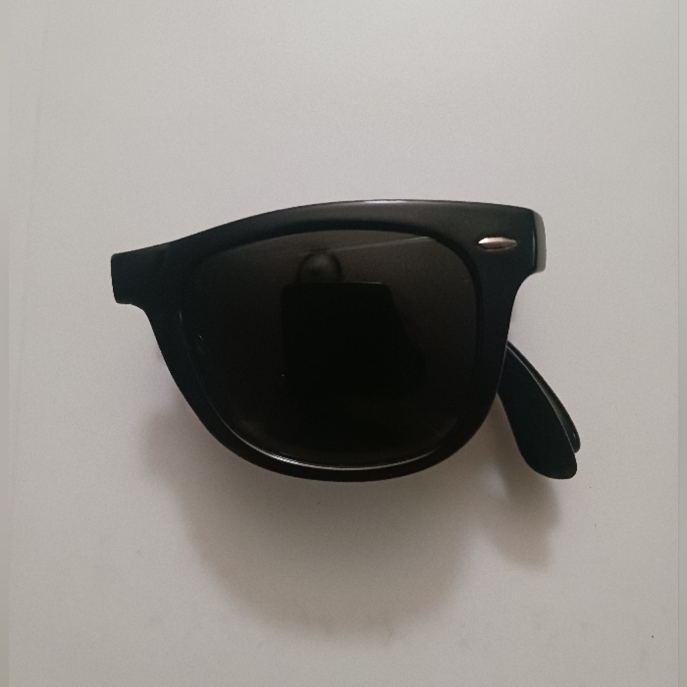 Foldable Polarized Sunglasses w/ Case